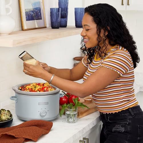 4.5 Quart Manual Slow Cooker – Macaroon Blue - Curated Catalog S6